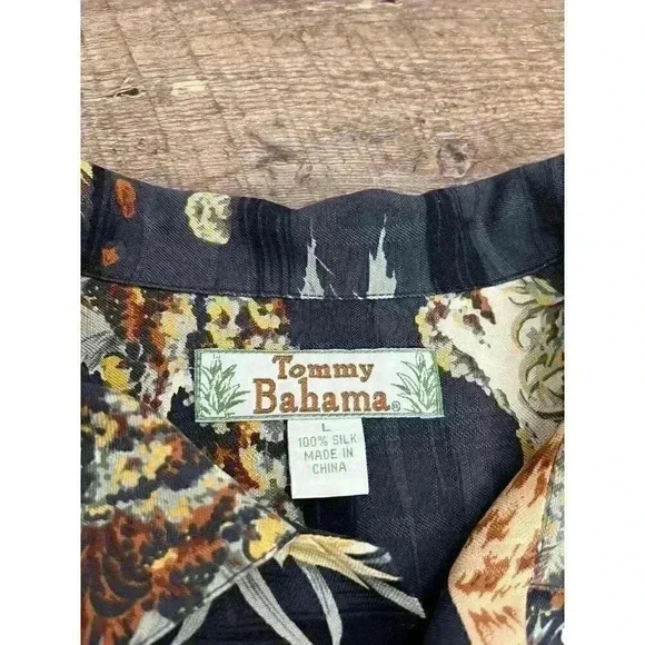Tommy Bahama 100% Silk Camp Button Up Shirt Men's L Floral Hawaiian Black - Picture 3 of 11